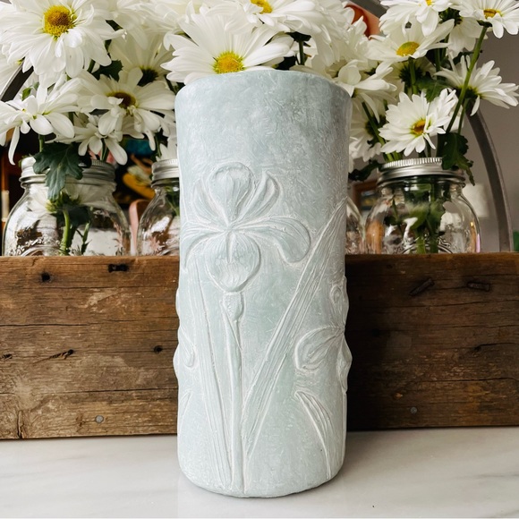 Isabel Bloom•Vintage 1999•Cast Concrete• Frosted Blue/Green•Iris Vase w/Insert🌼 - Picture 7 of 12